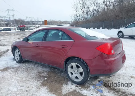 2009 Pontiac G6 z USA, uszkodzony, nr VIN 1G2ZG57B494113824